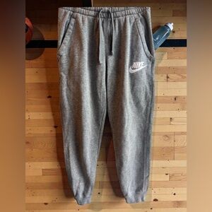 Nike Gray Joggers with Relaxed Fit and Ribbed Cuffs medium kids boys